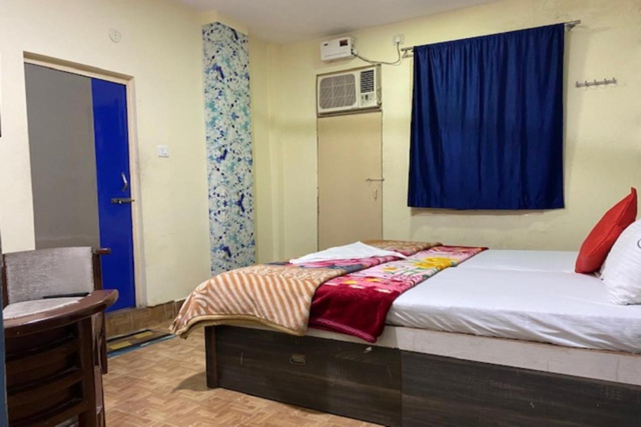 Vagabond Stay Hostelバラナシ エクステリア 写真