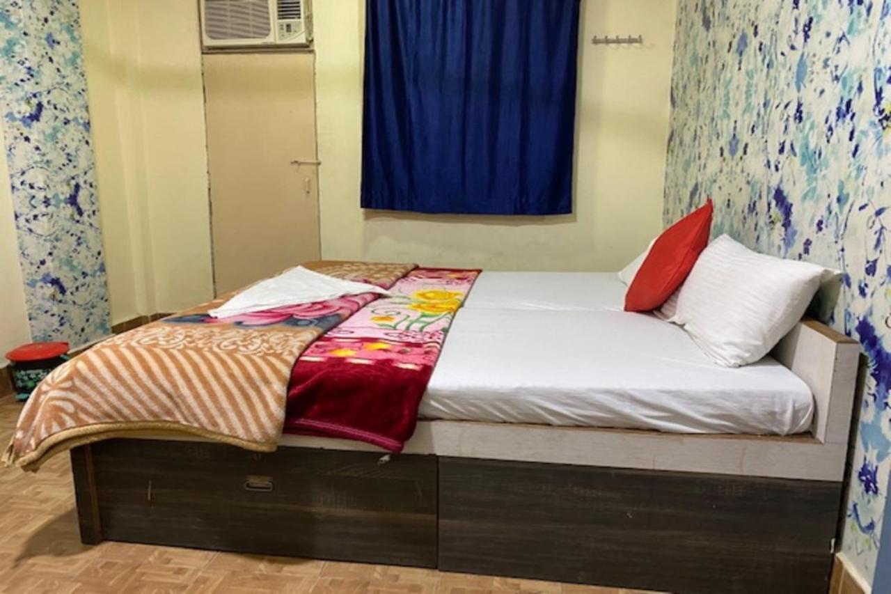 Vagabond Stay Hostelバラナシ エクステリア 写真