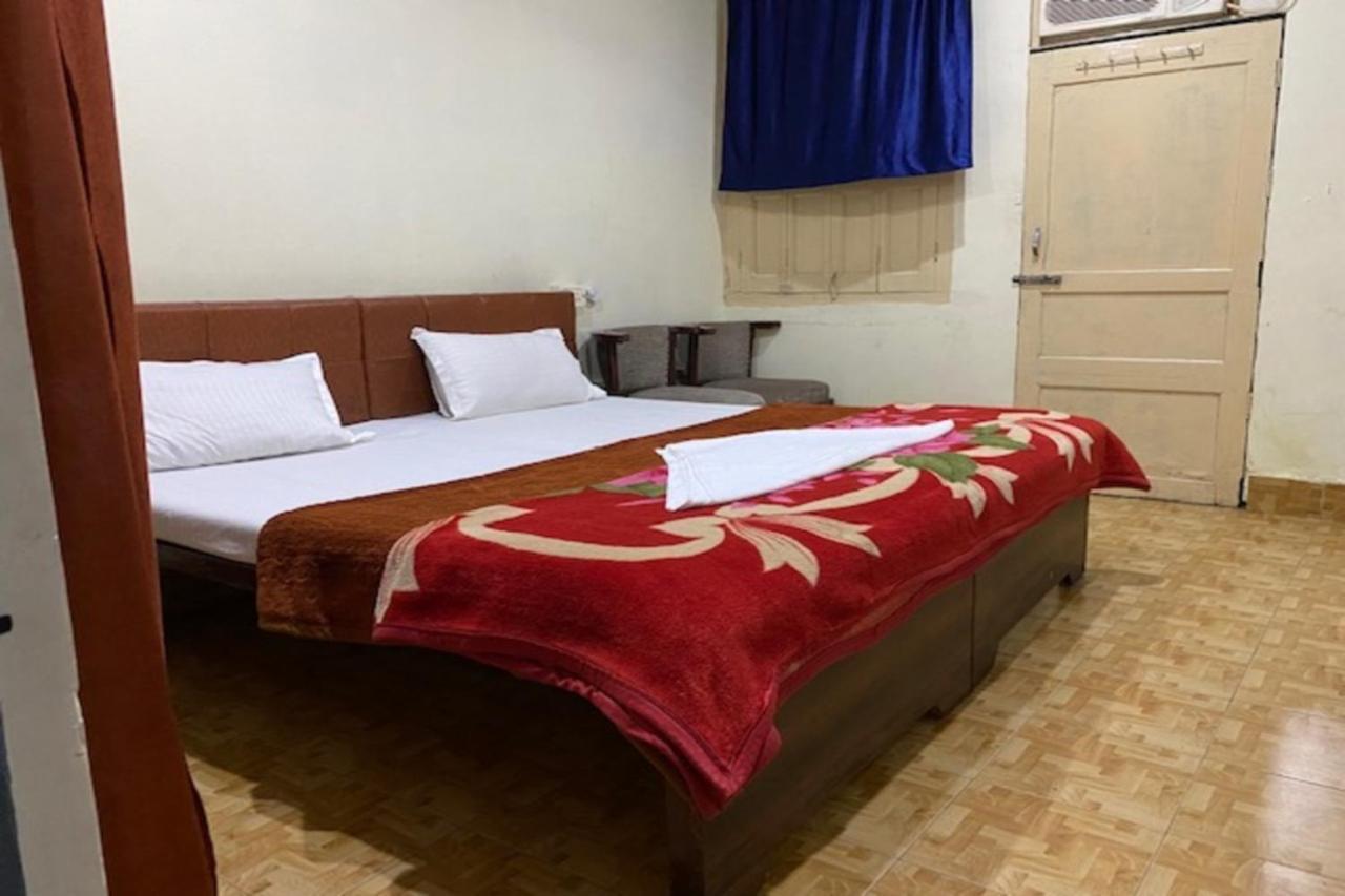 Vagabond Stay Hostelバラナシ エクステリア 写真