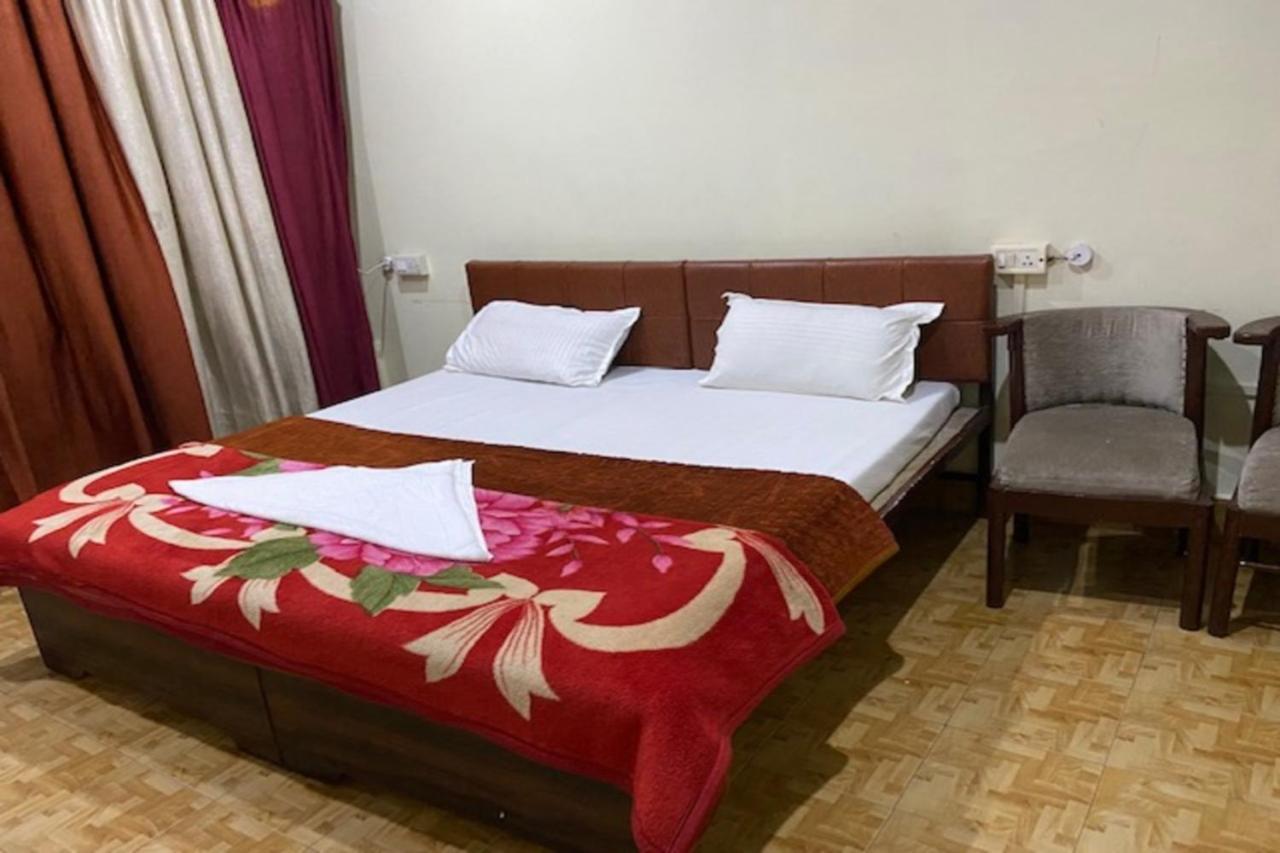 Vagabond Stay Hostelバラナシ エクステリア 写真